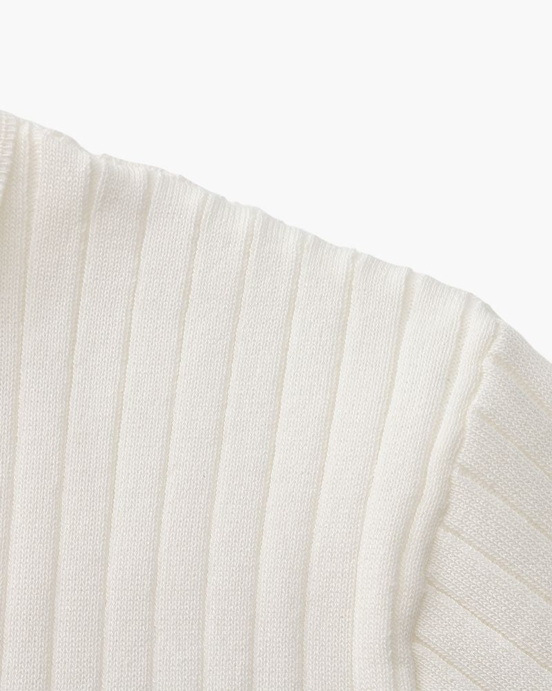 Close-up of the textured ribbed fabric on the Altivieri knit polo.